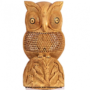 Wooden Carved & Undercut pattern Owl Statue