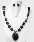 Black Gemstone Necklace Set