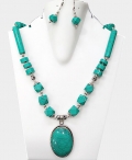 Green Stone Necklace Set